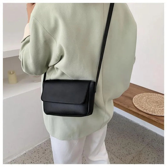 Minimalist Flap Crossbody Bag Magnetic Closure Black