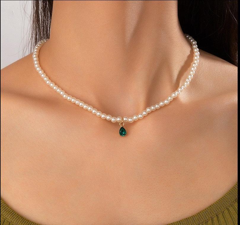 Pearl Necklace Green Rhinestone Pendant