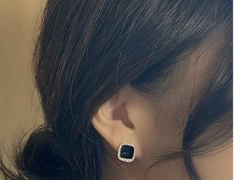 Black Enamel Square Stud Earrings Crystal
